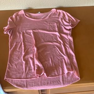 pink tshirt